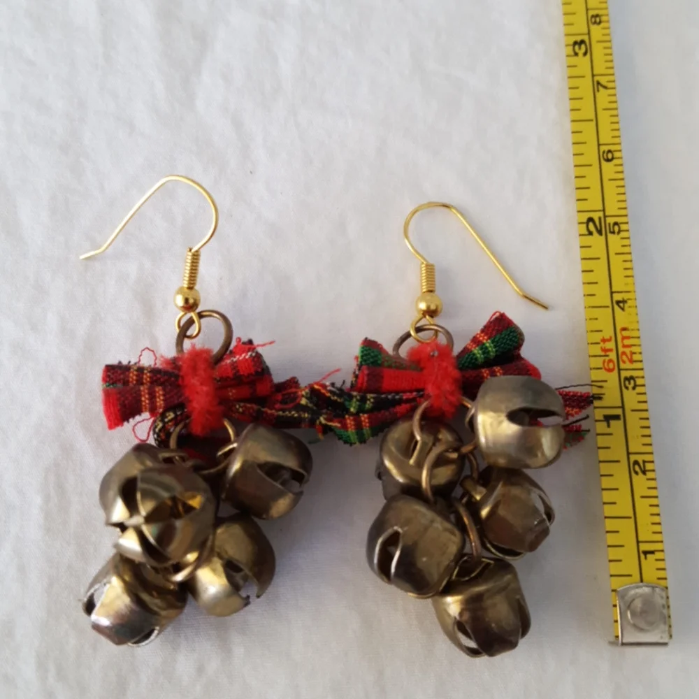 Vintage Holiday Christmas Adorable Earrings w bells and holiday bow